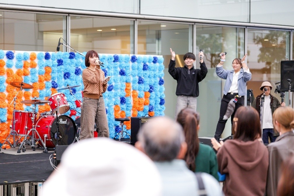 有志団体による発表の様子