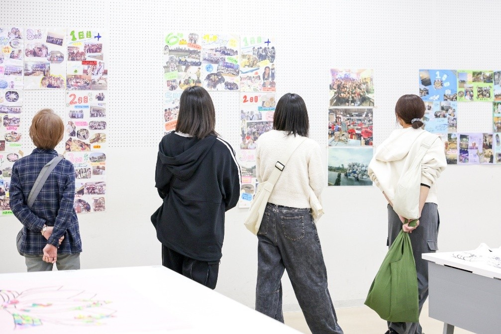 アナーコットによる展示の様子