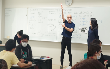 協働する場づくり中(左から郡司先生、有元先生、川名)