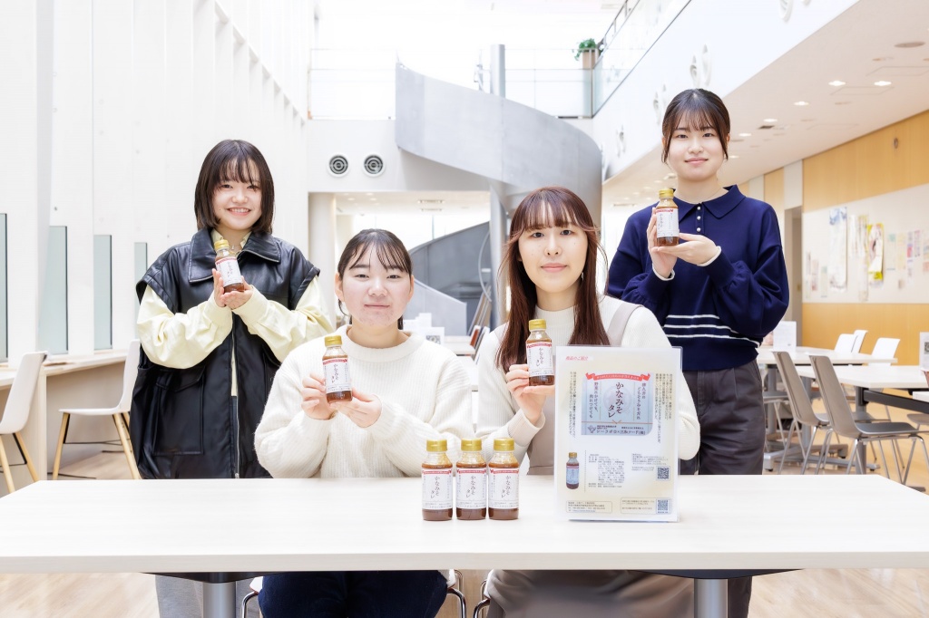 開発に携わった学生たち（食育サークル シーラボ☆）