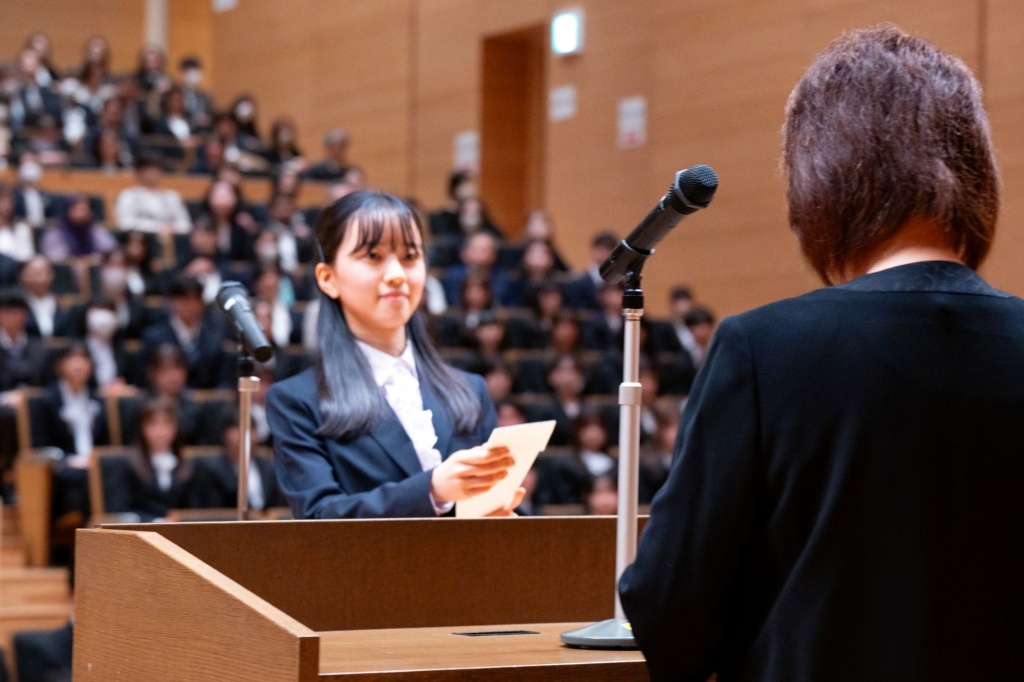 入学生代表あいさつ
