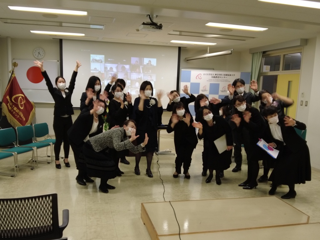 課程担当全員より
「ご活躍を期待しています!」